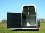 Cheval Liberte Gold One WL 1,5-sitziger Pferdeanhänger – Bild 4