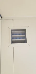 Container-BOX mit 20 Fuß offener Seite ausgestattet – Bild 9