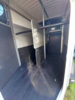 Ifor Williams HBX 506 Pferdeanhänger – 2-Sitzer – Bild 6